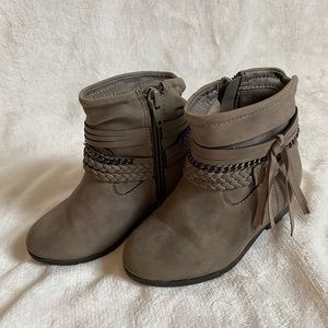 Wonder Nation Toddler Girl Boots with 1” Heel sz 8